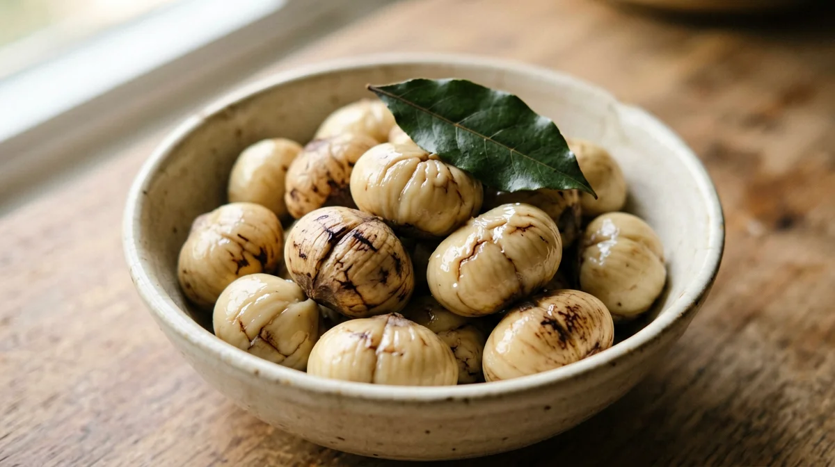 Castagne secche lessate all'alloro